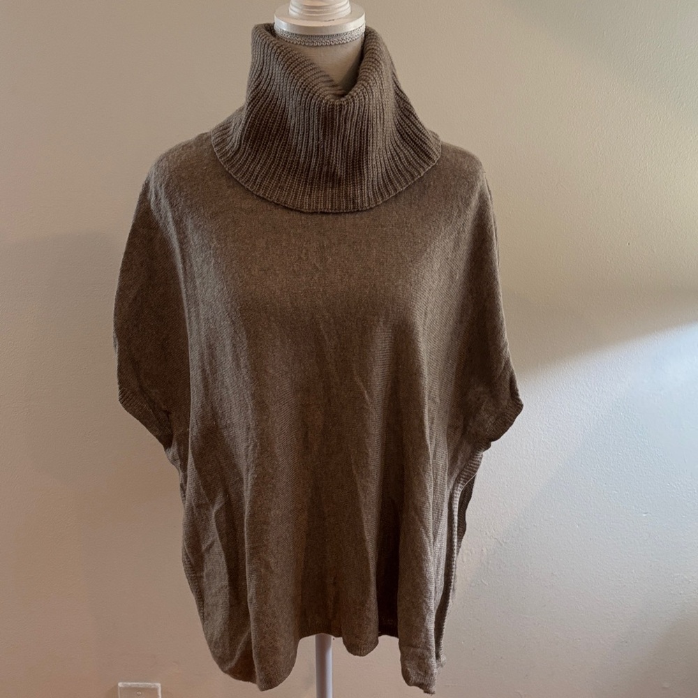 Halogen cashmere/wool light Brown cowl Turtleneck oversized Sweater